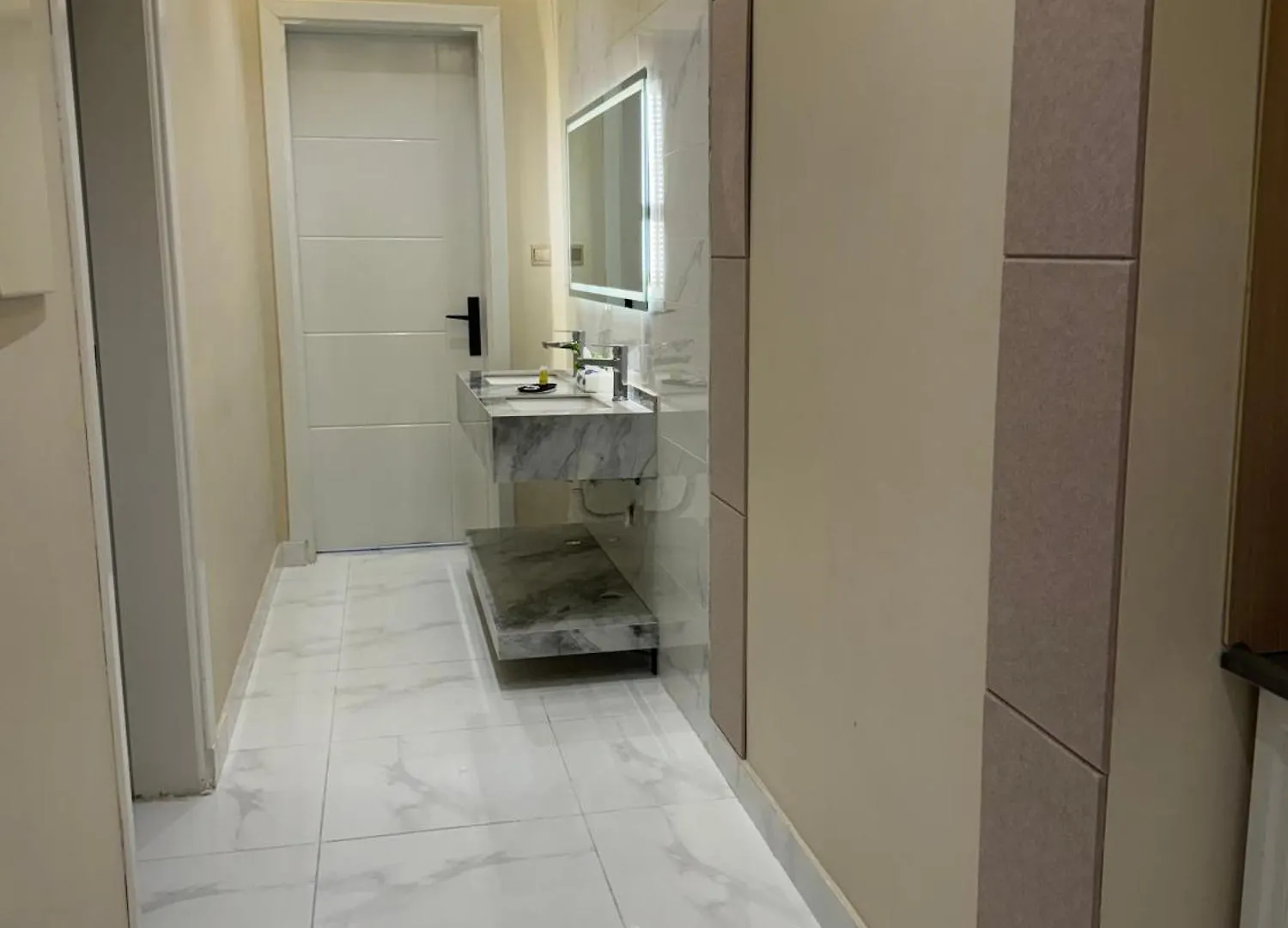 Guest house جولدن Hotel Burayman